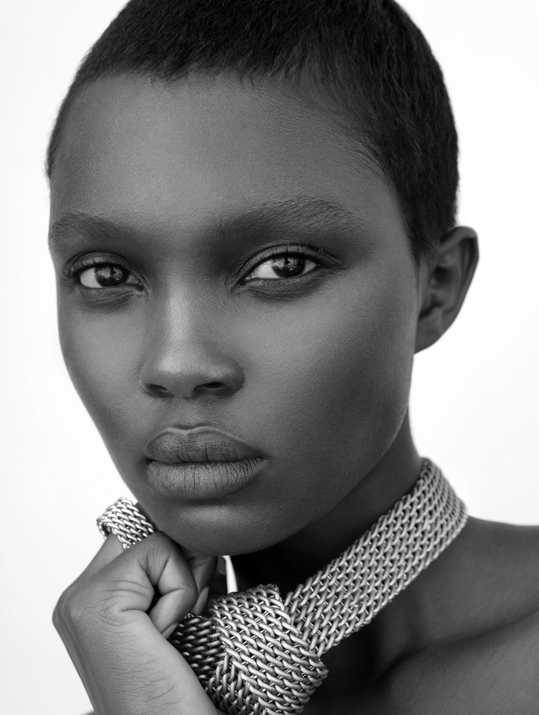 Intro photo of Aliane Uwimana