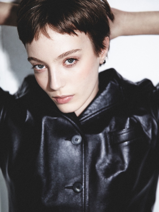 Intro photo of Anouk Weishaupt