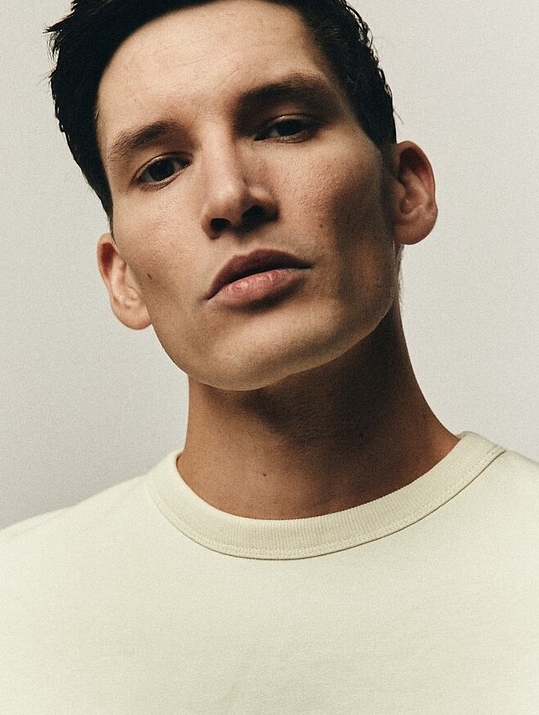 Intro photo of Dominik Bauer