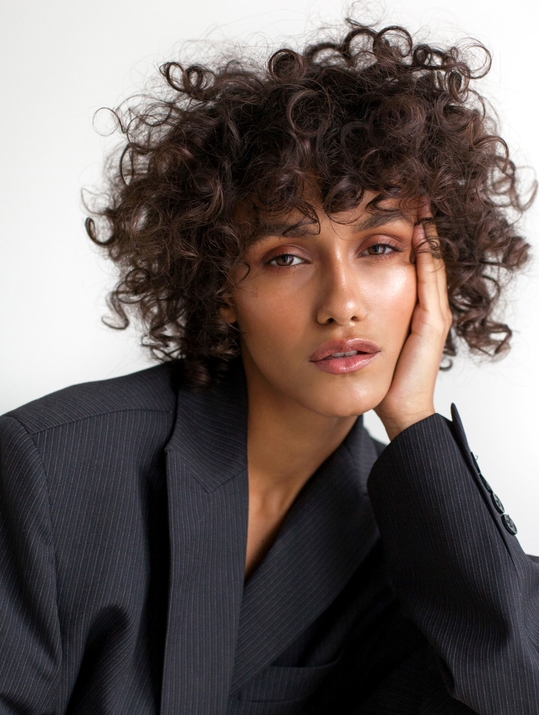 Intro photo of Elisabeth Antus