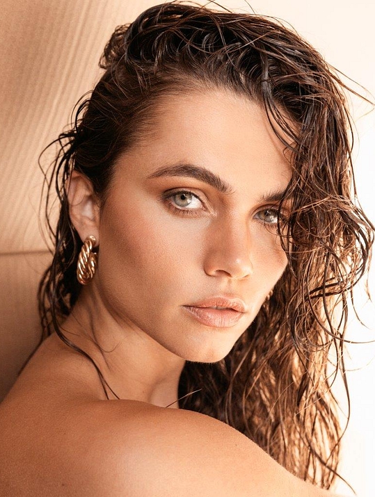 Intro photo of Florine Tielman