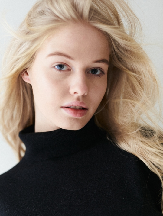 Intro photo of Juli Finke