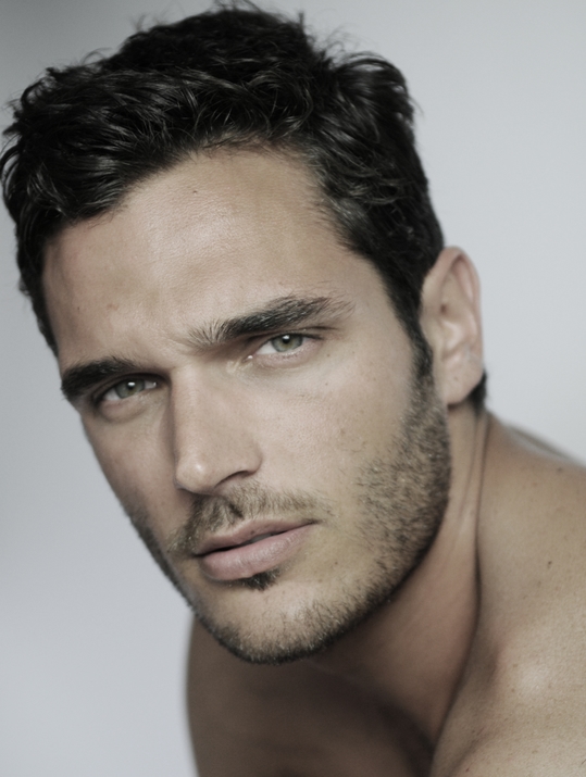 Intro photo of Jislain Duval